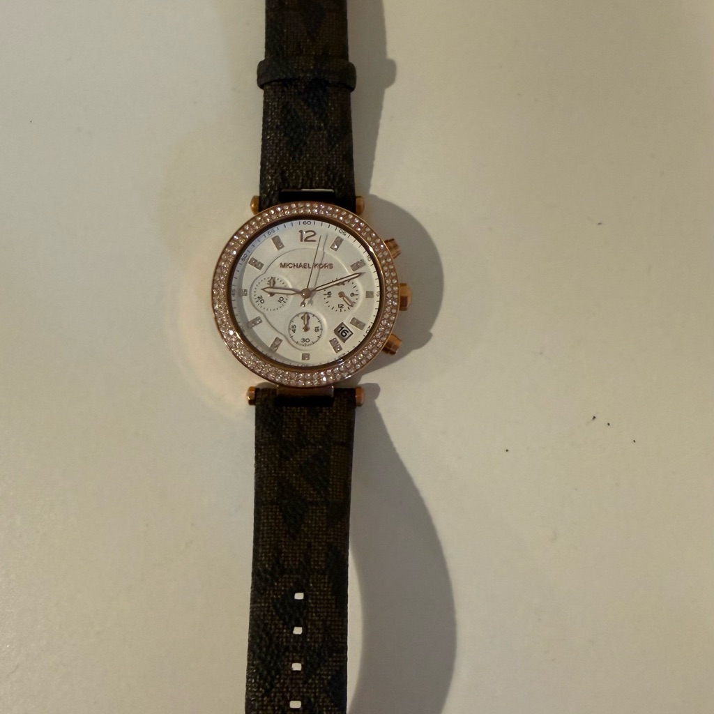 Michael Kors Rose Gold And Dark Brown Watch Michael Kors Rose Gold And Dark Brown Watch